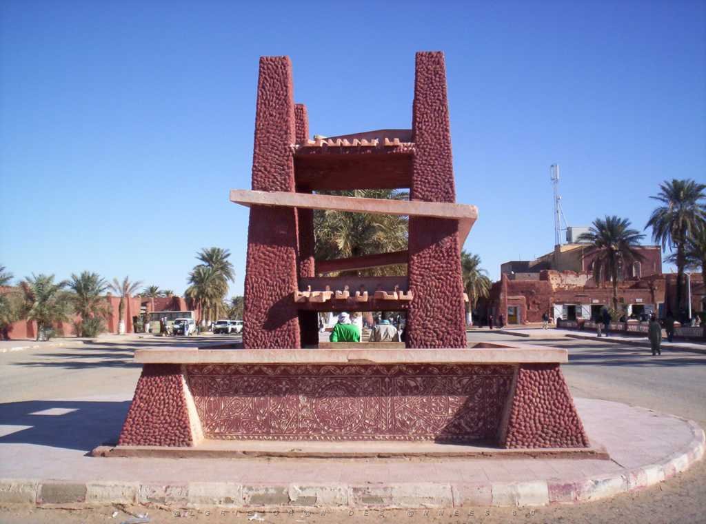 TIMIMOUN DECEMBRE 2004 N016.JPG